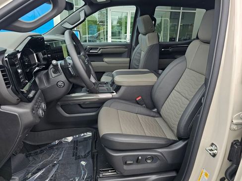New 2026 Chevrolet Silverado 1500 ZR2 w/ LPO, Dark Essentials Package AWD/4WD image 21