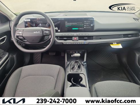 New 2026 Kia K4 FWD image 15