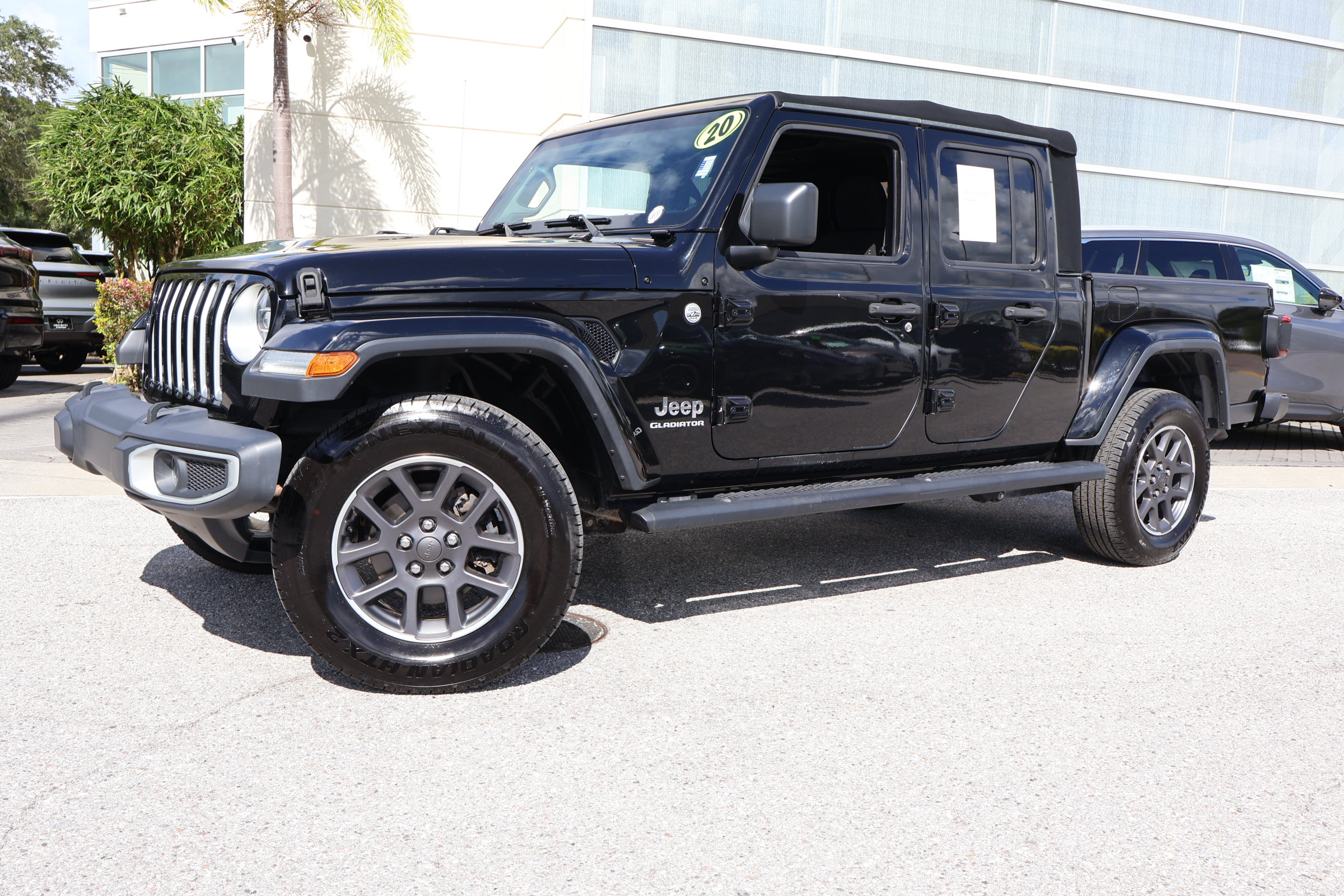 Used 2020 Jeep Gladiator Overland AWD/4WD image 1