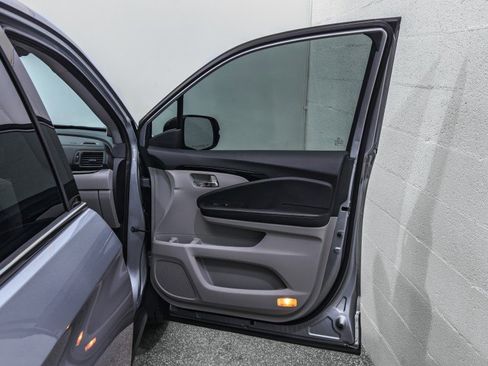 Used 2021 Honda Pilot Touring image 26