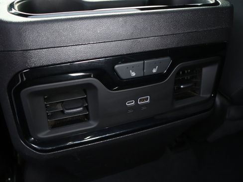 Used 2025 Chevrolet Silverado 1500 ZR2 w/ Technology Package image 27