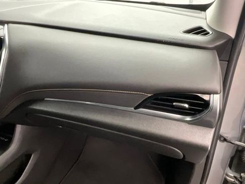 Used 2019 Chevrolet Traverse Premier w/ LPO, Cargo Package AWD/4WD image 12