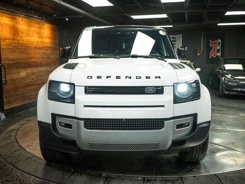 Used 2021 Land Rover Defender 110 S image 4