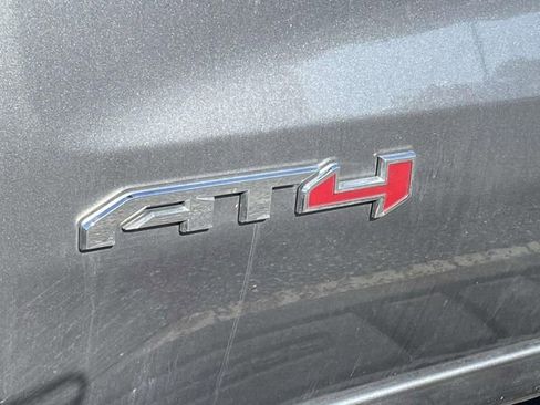 Used 2021 GMC Sierra 1500 AT4 w/ AT4 Premium Package AWD/4WD image 8