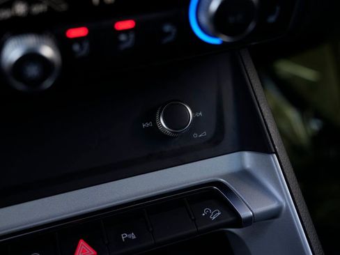 Used 2022 Audi Q3 2.0T Premium Plus image 67