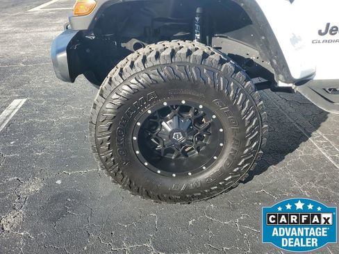 Used 2021 Jeep Gladiator Sport image 19
