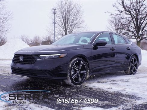 Certified 2025 Honda Accord Sport image 1