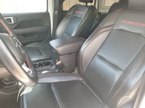 Used 2022 Jeep Wrangler Unlimited Rubicon w/ Cold Weather Group AWD/4WD image 20
