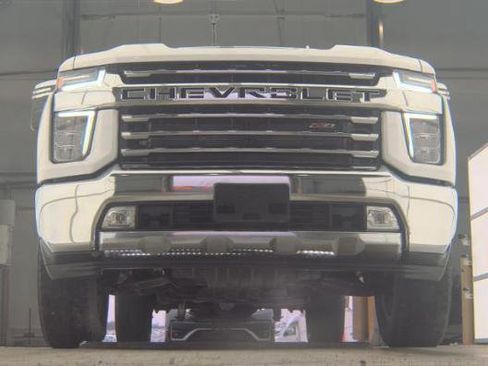 Used 2023 Chevrolet Silverado 2500 LTZ w/ LTZ Convenience Package image 3