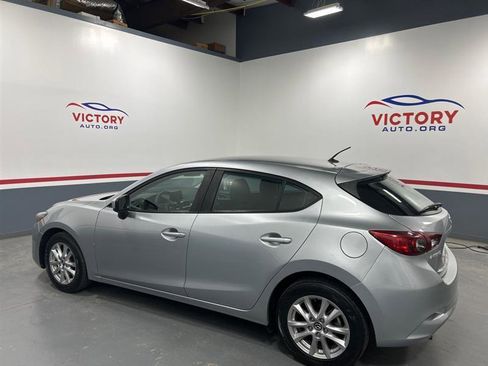 Used 2017 MAZDA MAZDA3 Sport image 5