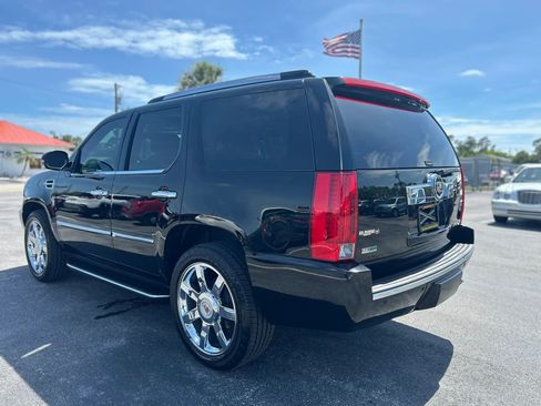 Used 2010 Cadillac Escalade 2WD image 11