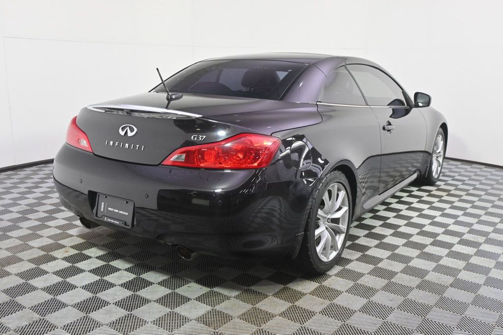 Used 2013 INFINITI G37 Convertible w/ Premium Pkg RWD image 6