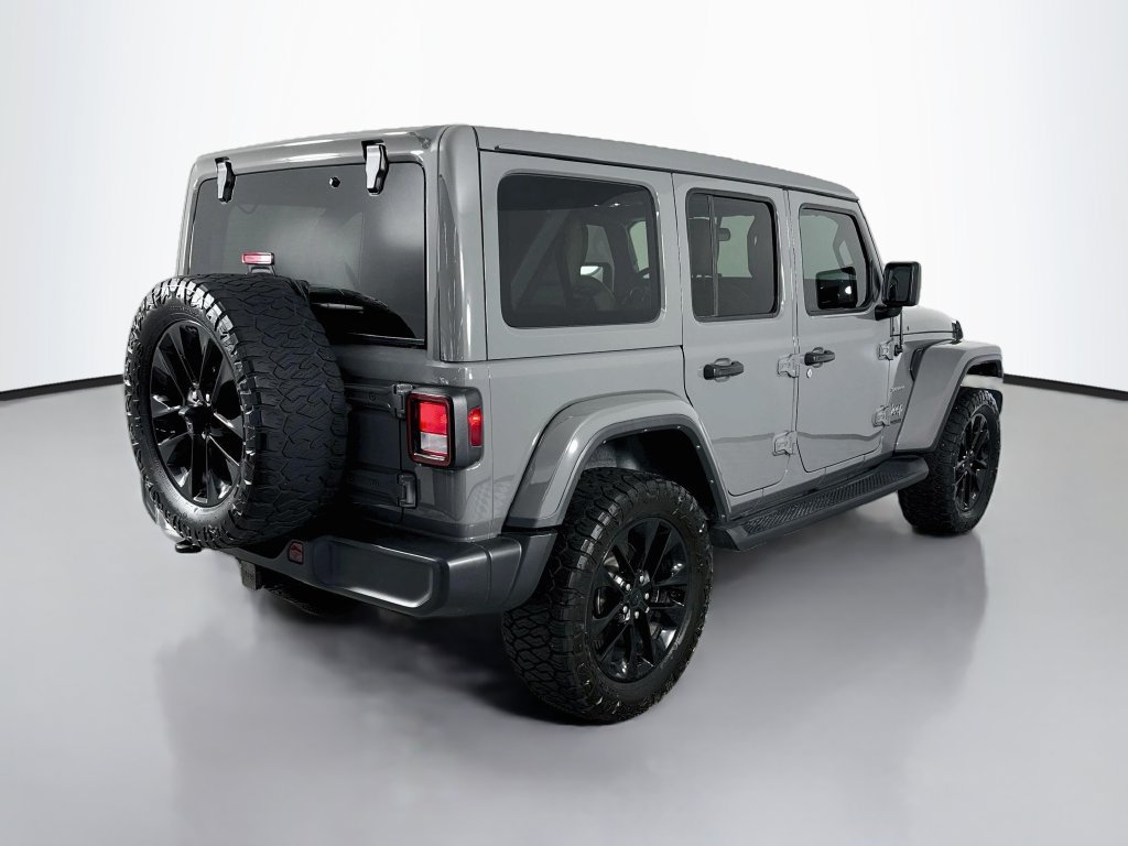 Used 2021 Jeep Wrangler Unlimited Sahara w/ Cold Weather Group AWD/4WD image 9