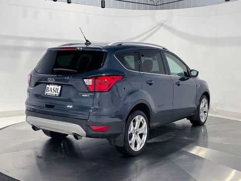 Used 2019 Ford Escape Titanium image 11