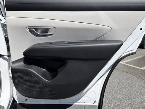 New 2026 Hyundai Tucson SEL image 16
