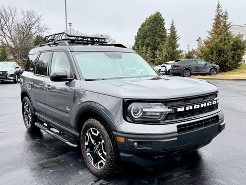 Used 2021 Ford Bronco Sport Outer Banks image 3