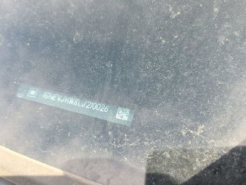 Used 2020 Chevrolet Traverse RS w/ LPO, Cargo Package image 12