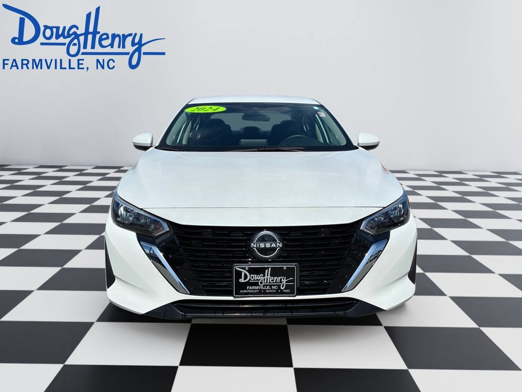 Used 2024 Nissan Sentra SV FWD image 8