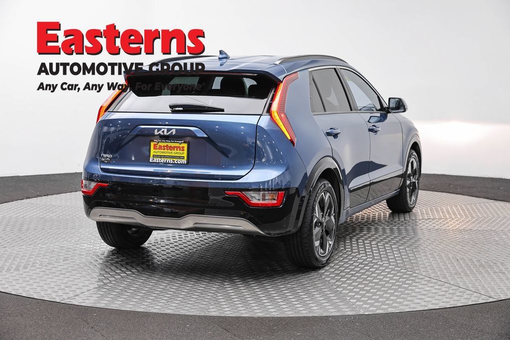 Used 2023 Kia Niro Wind w/ Wind Preserve Package FWD image 5