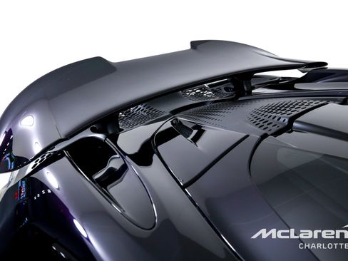 Used 2024 McLaren 750S Spider RWD image 28