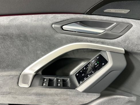 New 2025 Audi SQ5 Premium Plus image 10