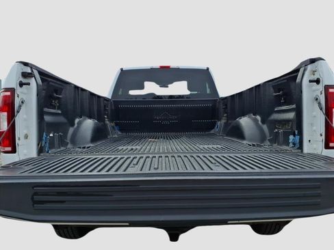 Used 2018 Ford F150 XL w/ Equipment Group 101A Mid image 13