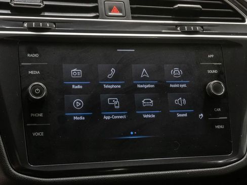 Used 2024 Volkswagen Tiguan SE R-Line w/ MDO Package, Three-Row image 21