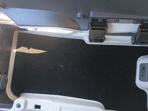 Used 2012 Chevrolet Corvette Grand Sport w/ 3LT Preferred Equipment Group image 18