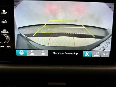 Used 2025 Honda HR-V EX-L image 10