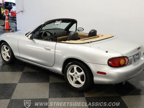 Used 1999 MAZDA MX-5 Miata image 6