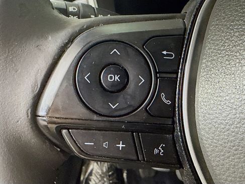 Used 2020 Toyota Corolla XSE image 14