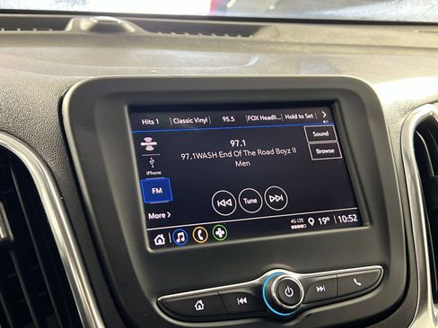 Used 2022 Chevrolet Equinox LT image 18