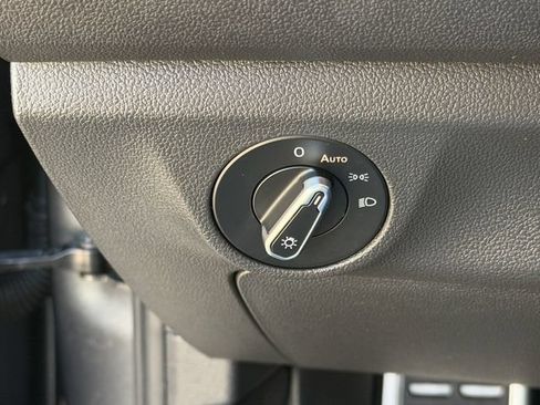 Used 2023 Volkswagen Jetta Sport FWD image 25