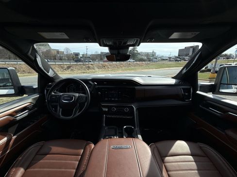 Used 2024 GMC Sierra 2500 Denali Ultimate image 23