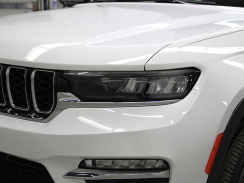 Used 2023 Jeep Grand Cherokee Limited w/ Trailer Tow Prep Group (B) image 36