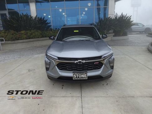 New 2026 Chevrolet Trax RS w/ Driver Confidence Package image 2