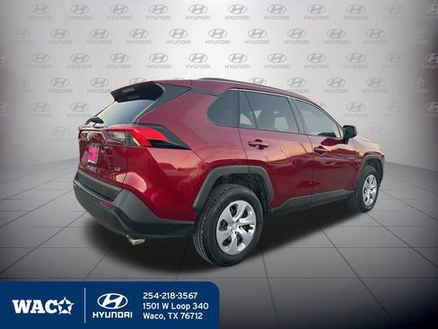 Used 2020 Toyota RAV4 LE image 16