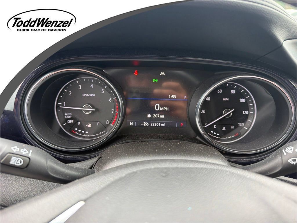 Used 2023 Buick Encore GX Select w/ Sport Touring Package FWD image 1