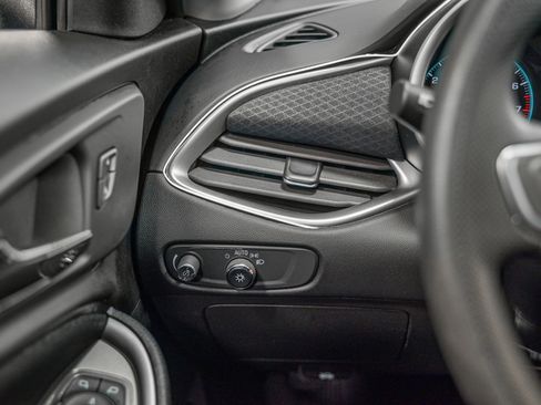 Used 2022 Chevrolet Malibu LS image 19