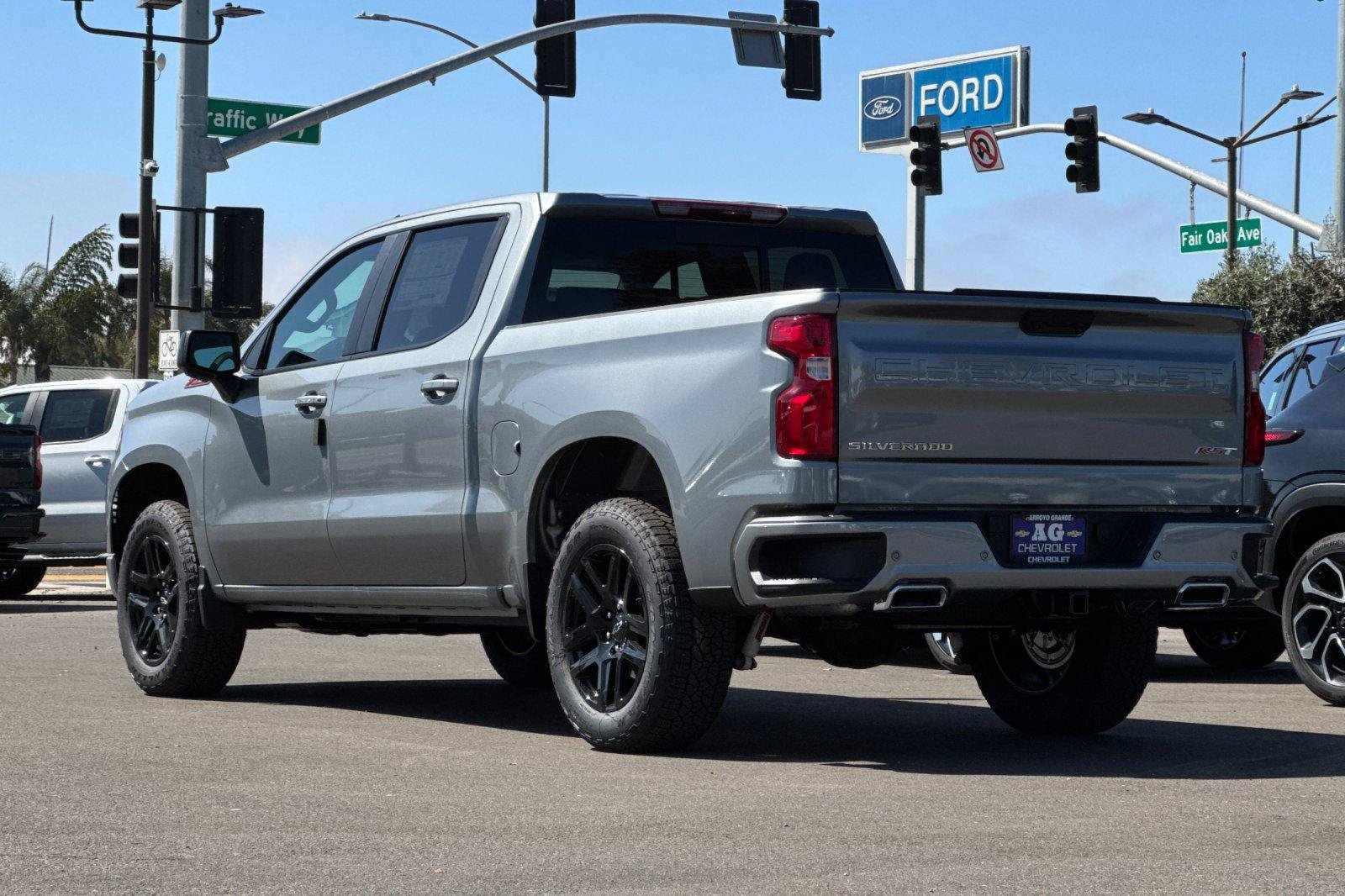 New 2026 Chevrolet Silverado 1500 RST w/ Safety Package AWD/4WD image 8