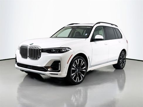 Used 2022 BMW X7 xDrive40i w/ Executive Package image 1