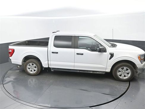 Used 2022 Ford F150 XL w/ Trailer Tow Package image 13