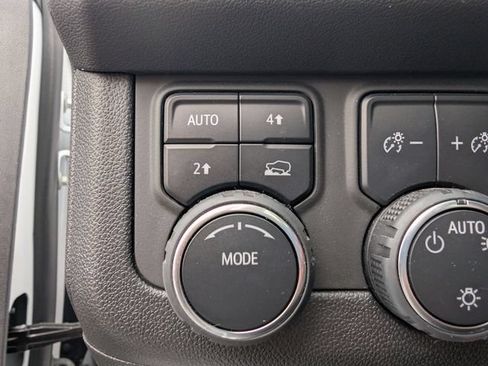 Used 2024 Chevrolet Suburban RST w/ Luxury Package AWD/4WD image 30