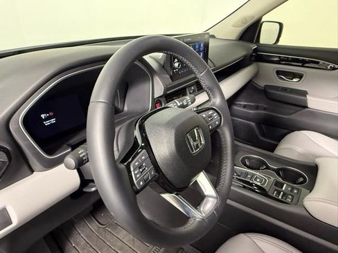 Used 2025 Honda Pilot EX-L image 16