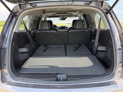 Used 2017 Honda Pilot Touring image 21