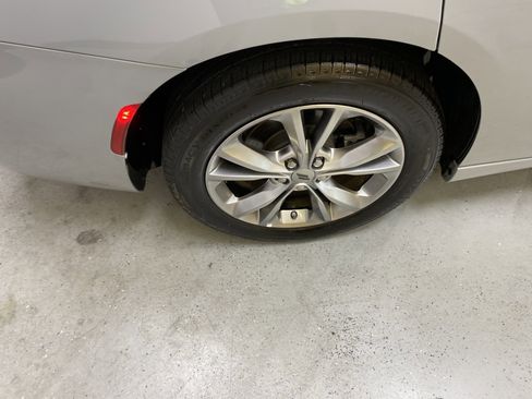 Used 2022 Dodge Charger SXT image 13