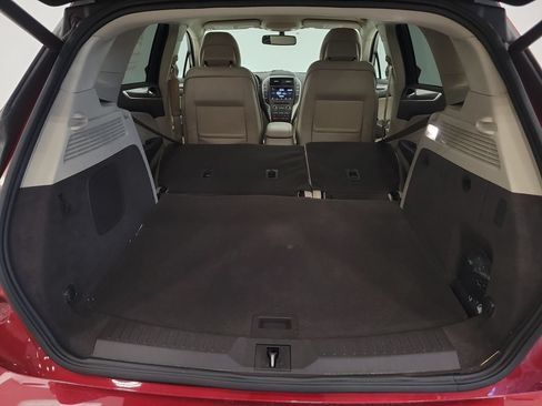 Used 2019 Lincoln MKC Premiere FWD image 26