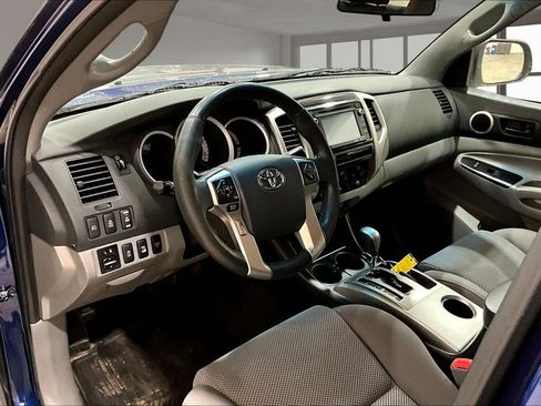 Used 2015 Toyota Tacoma 4x4 Double Cab w/ TRD Off-Road Package image 12