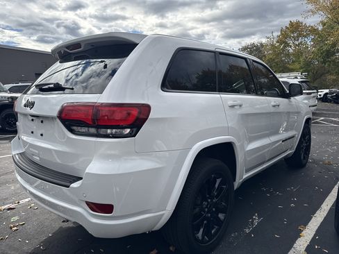 Certified 2021 Jeep Grand Cherokee Laredo X image 7