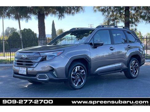 Used 2025 Subaru Forester Limited image 1